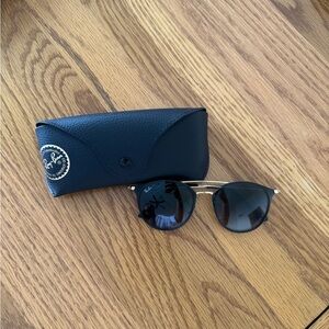 Ray-Ban Round Metal Sunglasses in Black and Gold